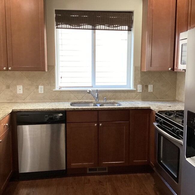 Photo - Modern Comfort & Timeless Style in the Heart of Lynnwood