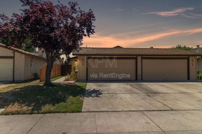 Photo - 8720 Fox Creek Dr