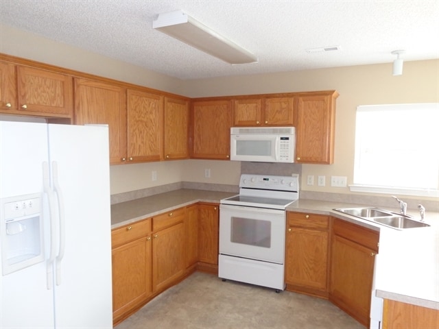 Photo - 4244 Barley St SW