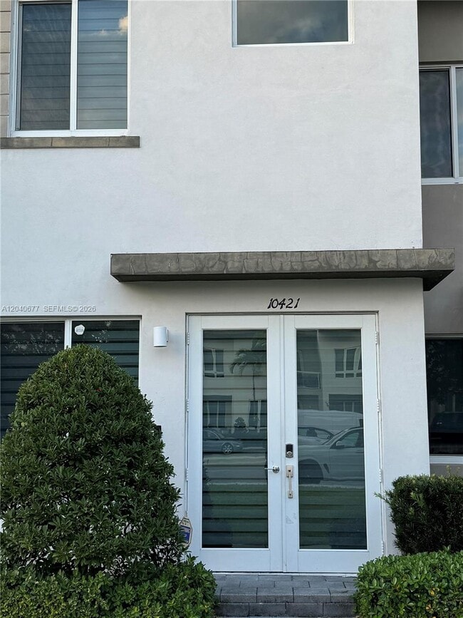 Building Photo - 10421 NW 66th St