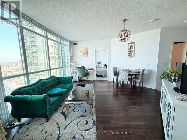 Photo - 215 Fort York Blvd Unité 2305