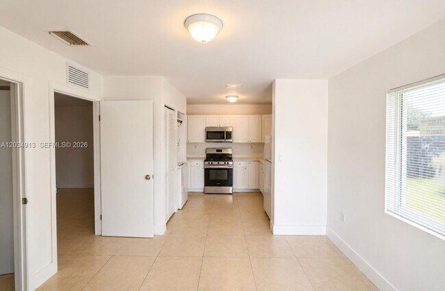 Photo - 10595 SW 171st St Unit 10595