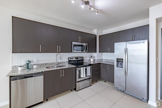 1BR, 1BA - 710SF - Kitchen