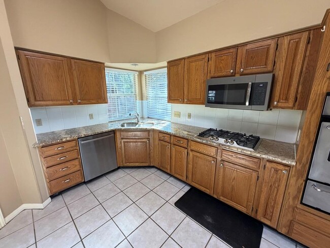 Photo - 5913 Shanghai Pierce Rd