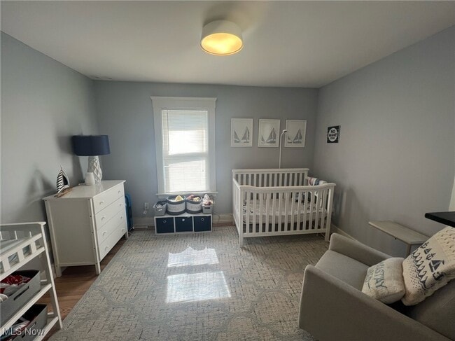 Photo - 2877 Hampshire Rd