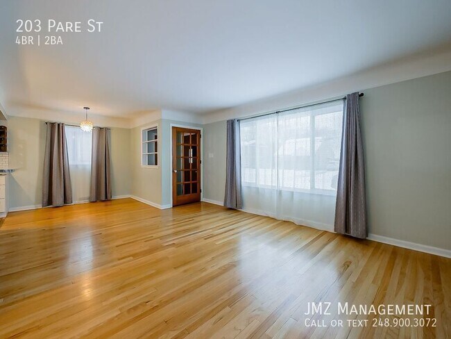 Photo - 203 Pare St