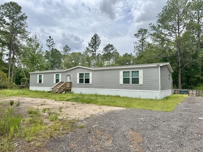 Huge 5 Bedroom 3 Bathroom Hastings Home Lo... - Huge 5 Bedroom 3 Bathroom Hastings Home Lo...