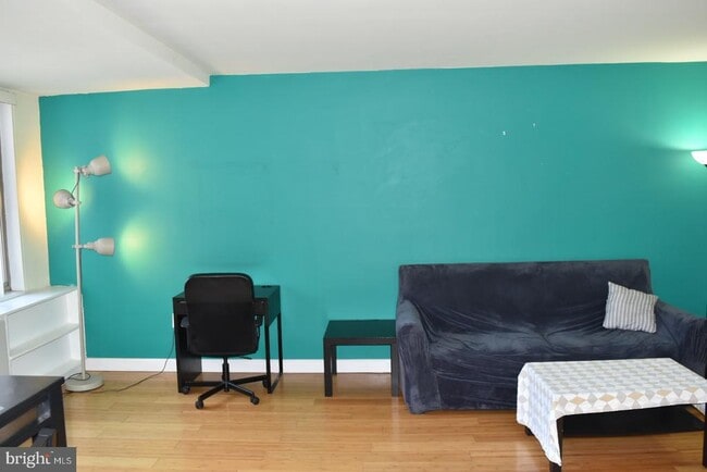 Photo - 1111 Arlington Blvd Unit 825