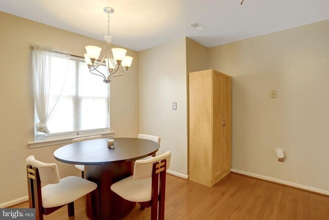 Photo - 8819 Hardesty Dr