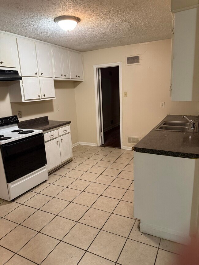Photo - 1257 S Perkins Rd