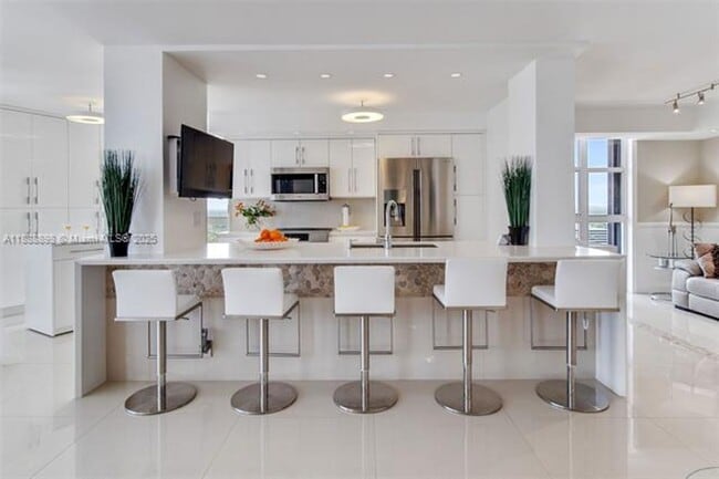 Building Photo - 4000 Towerside Terrace Unit 4000 Towerside Ter  TS12