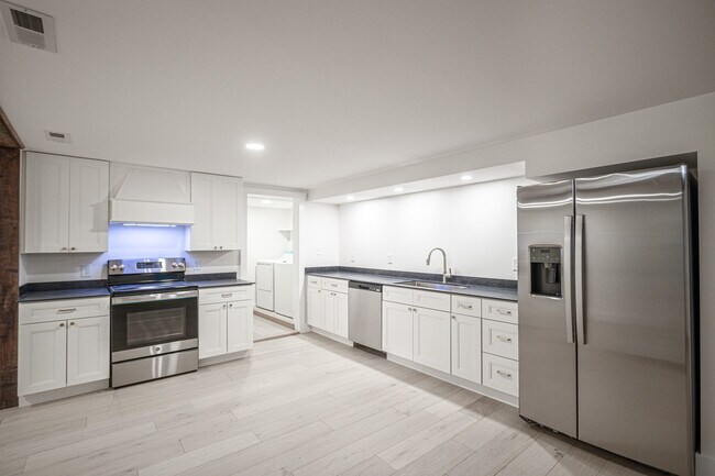 Photo - 9 S Main St Unit 1