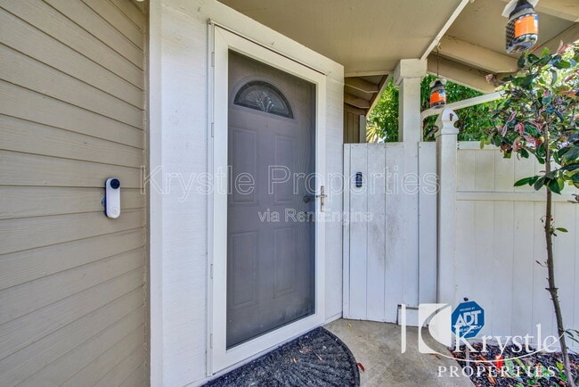 Photo - 265 Voyager Dr