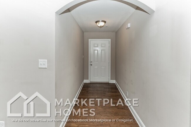 Photo - 702 Jim Brown Dr