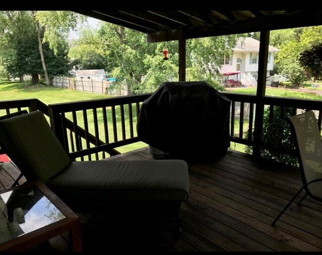 Building Photo - 12 Cherry Cir