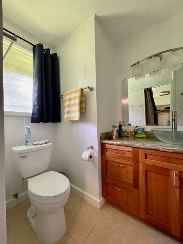 Photo - 6065A Kolopua St