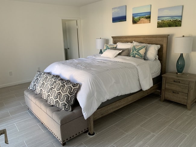 Masterbedroom - 16531 NE 35th Ave Unit 7