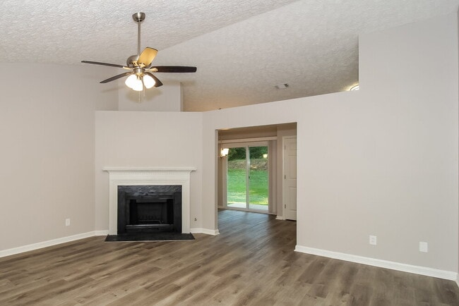 Photo - 1054 Braddock Cir