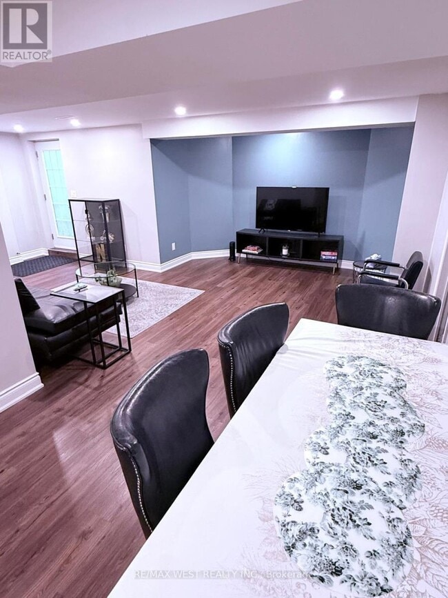 Photo - 5481 Glen Erin Dr