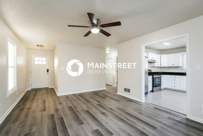 Photo - 4 Bedroom Pet-Friendly Home in FAIRDALE, KY with Main Street Renewal