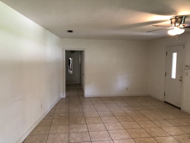 Photo - 2235 NW 5th Pl