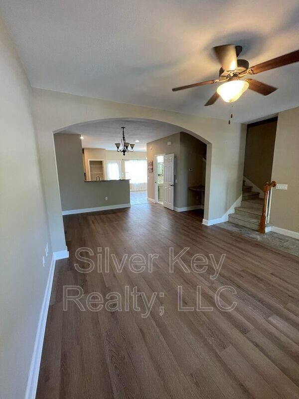 415 Ashbury Cir