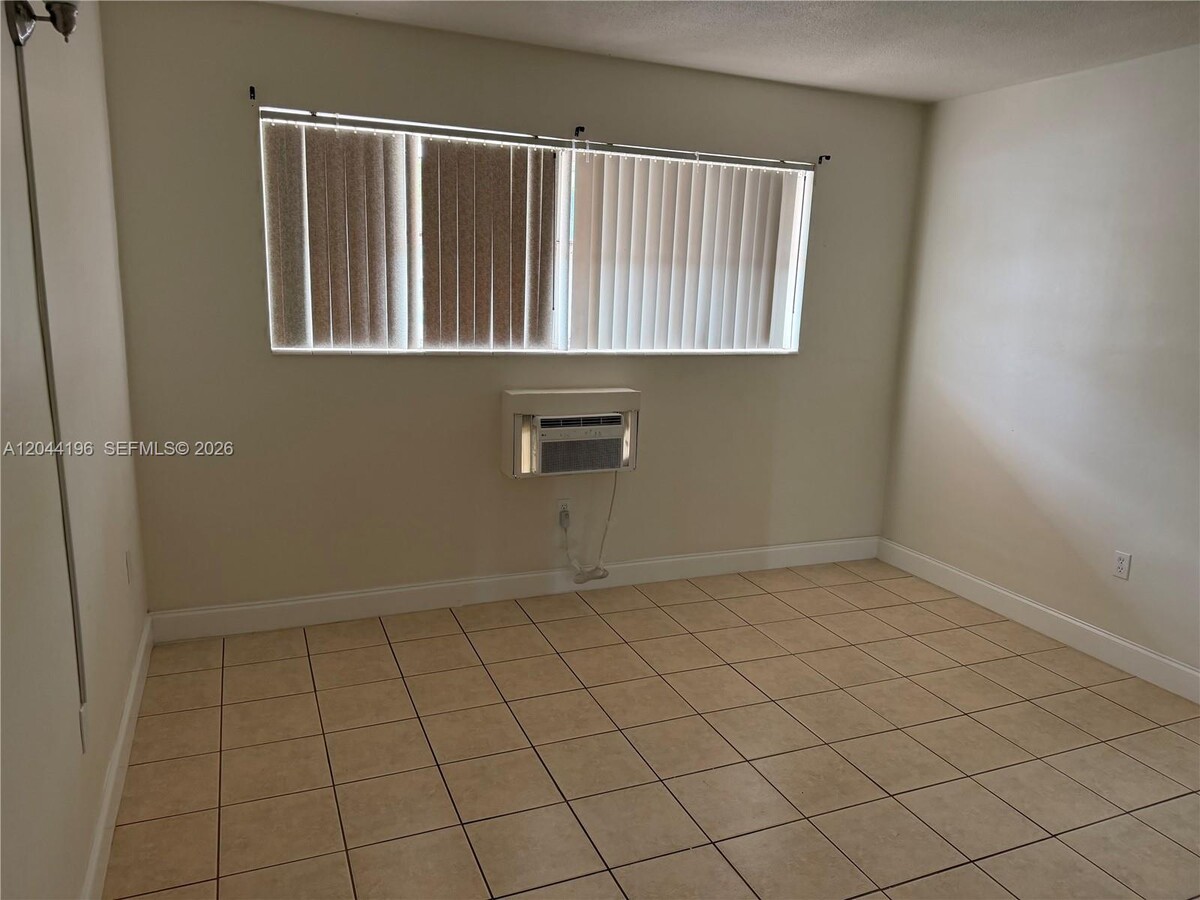 Photo - 19001 NE 2nd Ave Unit 1404