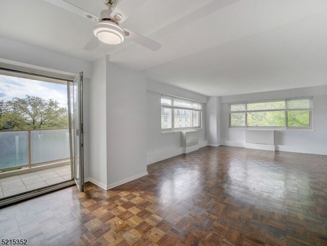 Photo - 377 S Harrison St Unidad 4A