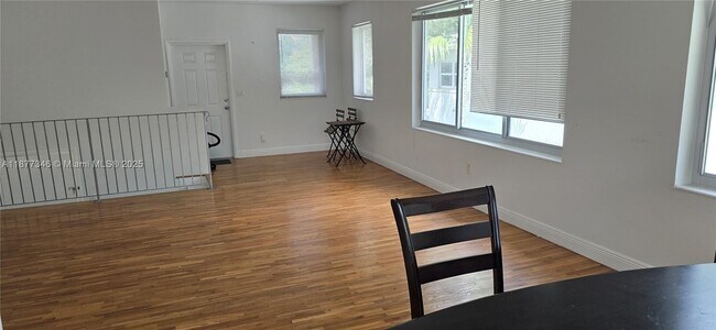 Photo - 3915 Ponce de Leon Blvd Unit L2