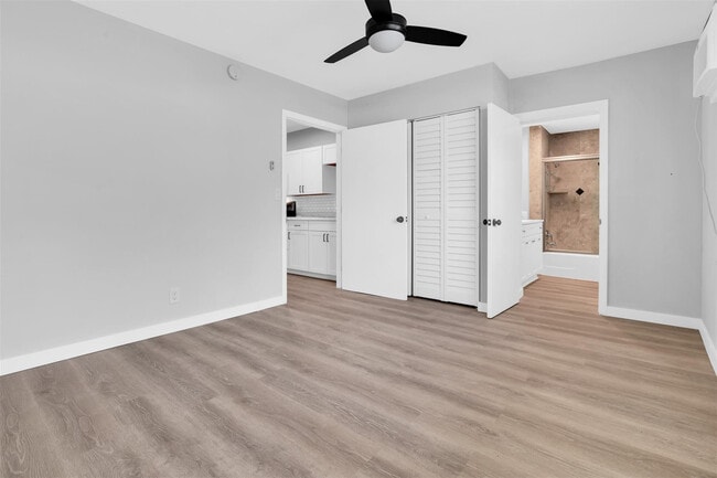 Photo - 1841 Adams St Unit 4