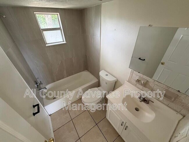 Photo - 6120 Indiana Ave