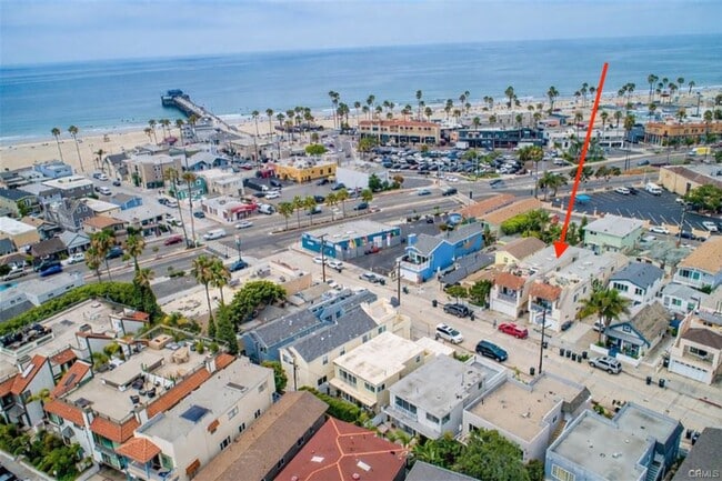 Building Photo - 215 20th St Unit Lower