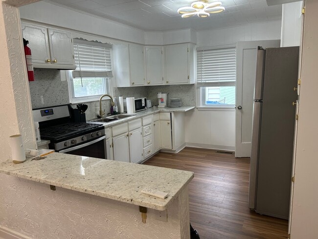 Photo - 166 Scottsville Rd