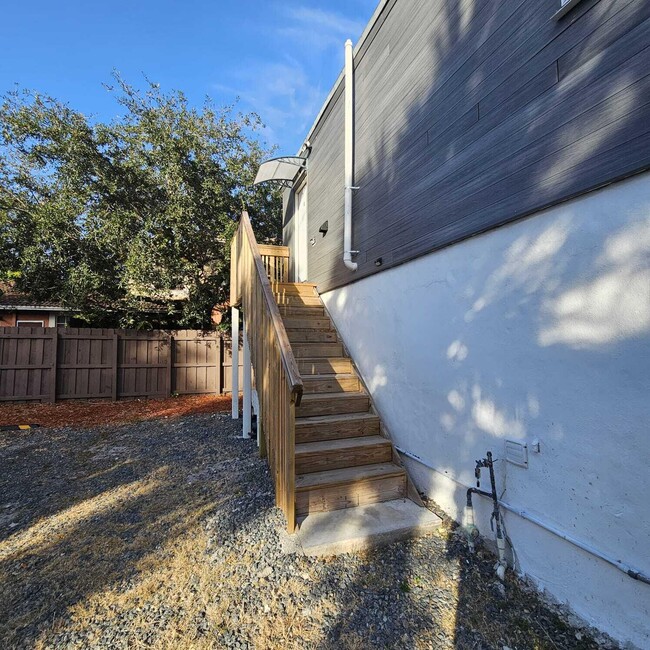Photo - 206 NE 13th St