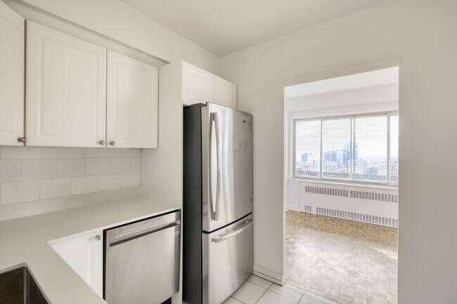 Photo - 3555 Chem. de la Côte-des-Neiges Unit 2109