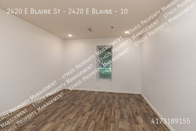 2420 E Blaine St Unidad 10