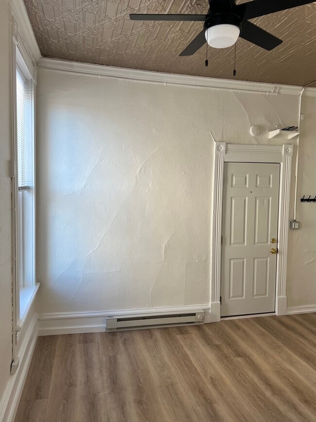 Photo - 113 1/2 Main St E Unit #6