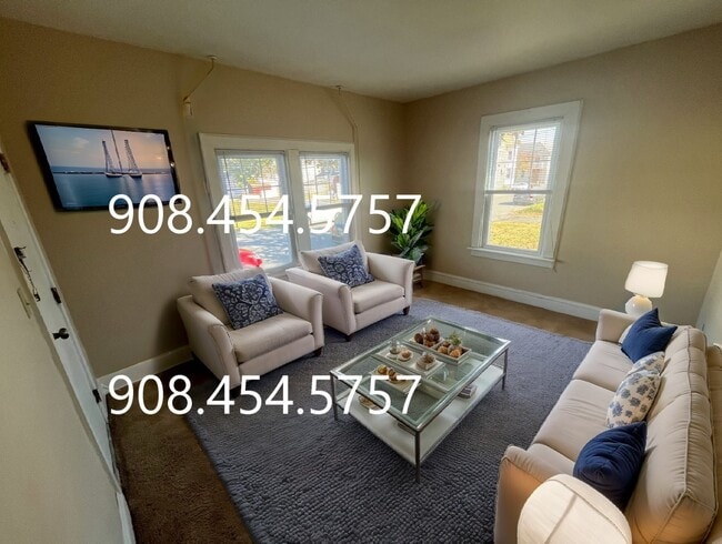 Photo - 720 Sigsbee Ave
