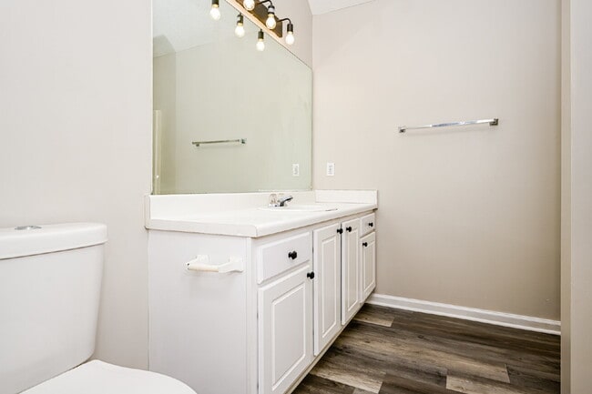 Photo - 819 Sweetwater Way