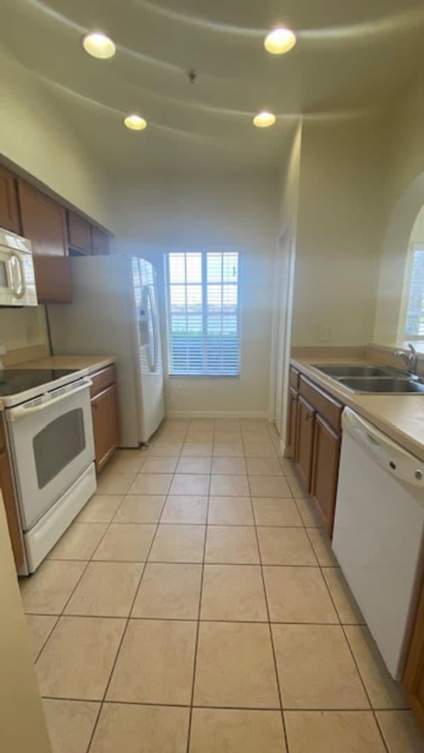 Photo - Gorgeous Light & Bright 3 Bedroom 2.5 Bath Townhome Corner Unit!!