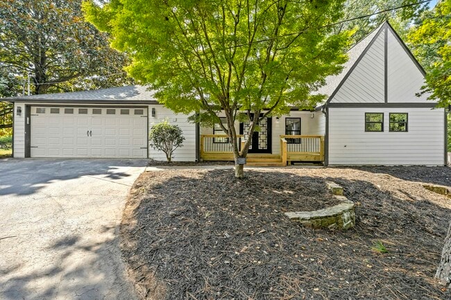 Building Photo - 1620 Chevron Way Rental