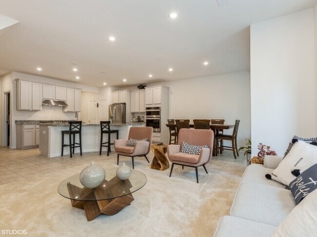 Photo - 537 Watercress Dr