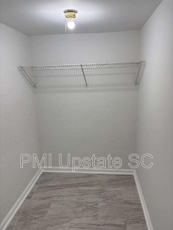 Photo - 201 Chandler Dr Unit Apt 16D
