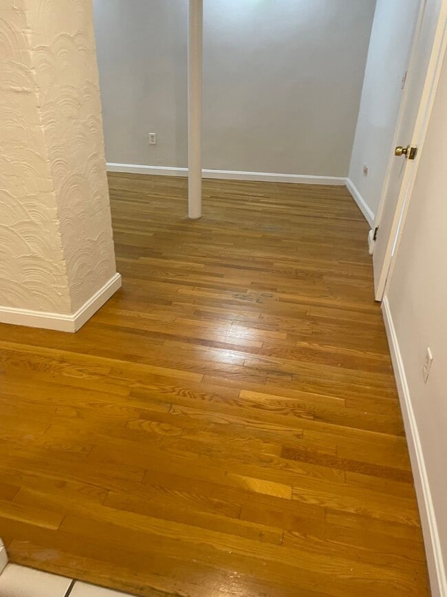 Photo - Nicely renovated condo in Coolidge Corner!