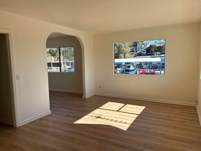 Photo - 1038 S Coast Hwy 101 Unidad D