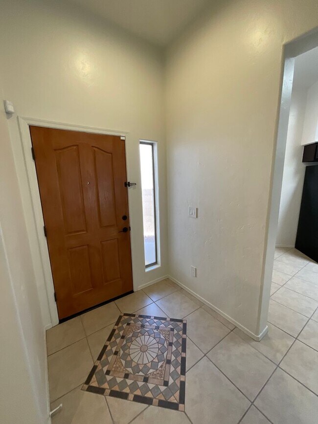 Photo - Gated community near Sabino Canyon/Tangue ...