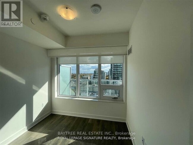 Photo - 195 Redpath Ave Unité 1206