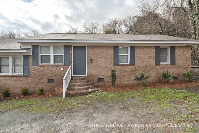 Building Photo - 302 E Hudson St