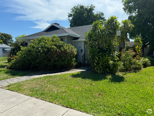 Building Photo - 934 SW 8th Ct Rental
