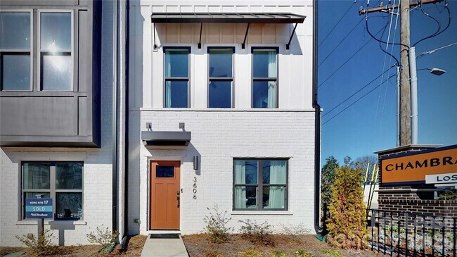 Photo - 3606 S Tryon St